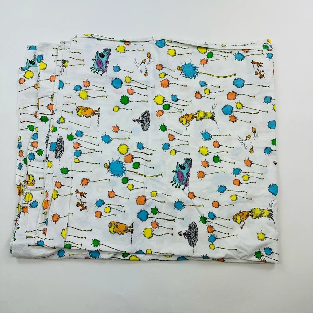 Pottery Barn Kids Dr. Seuss Flat Sheet Queen Size